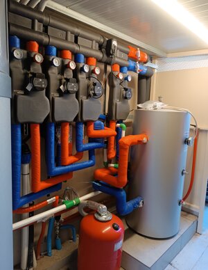 centrale termica con gruppi di rilancio