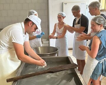 3b0c18a5-4fd4-48dd-87eb-989703187afe