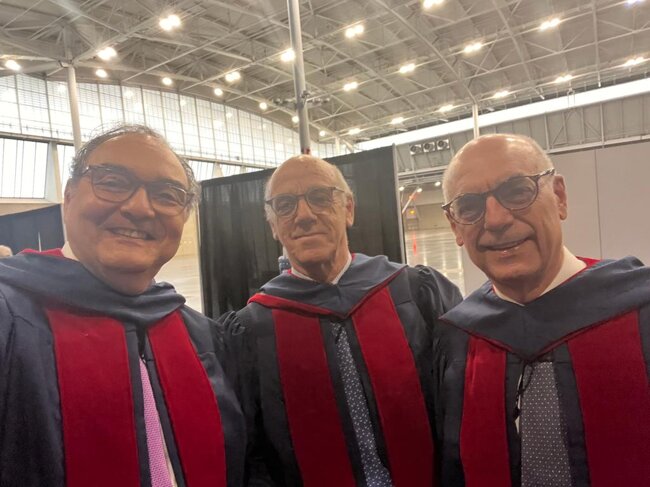 d33cf147-44ef-4e1f-939a-ffe98293f9d2 d33cf147-44ef-4e1f-939a-ffe98293f9d2