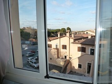 b01ef350-2525-4a5b-9113-c46d238b1021