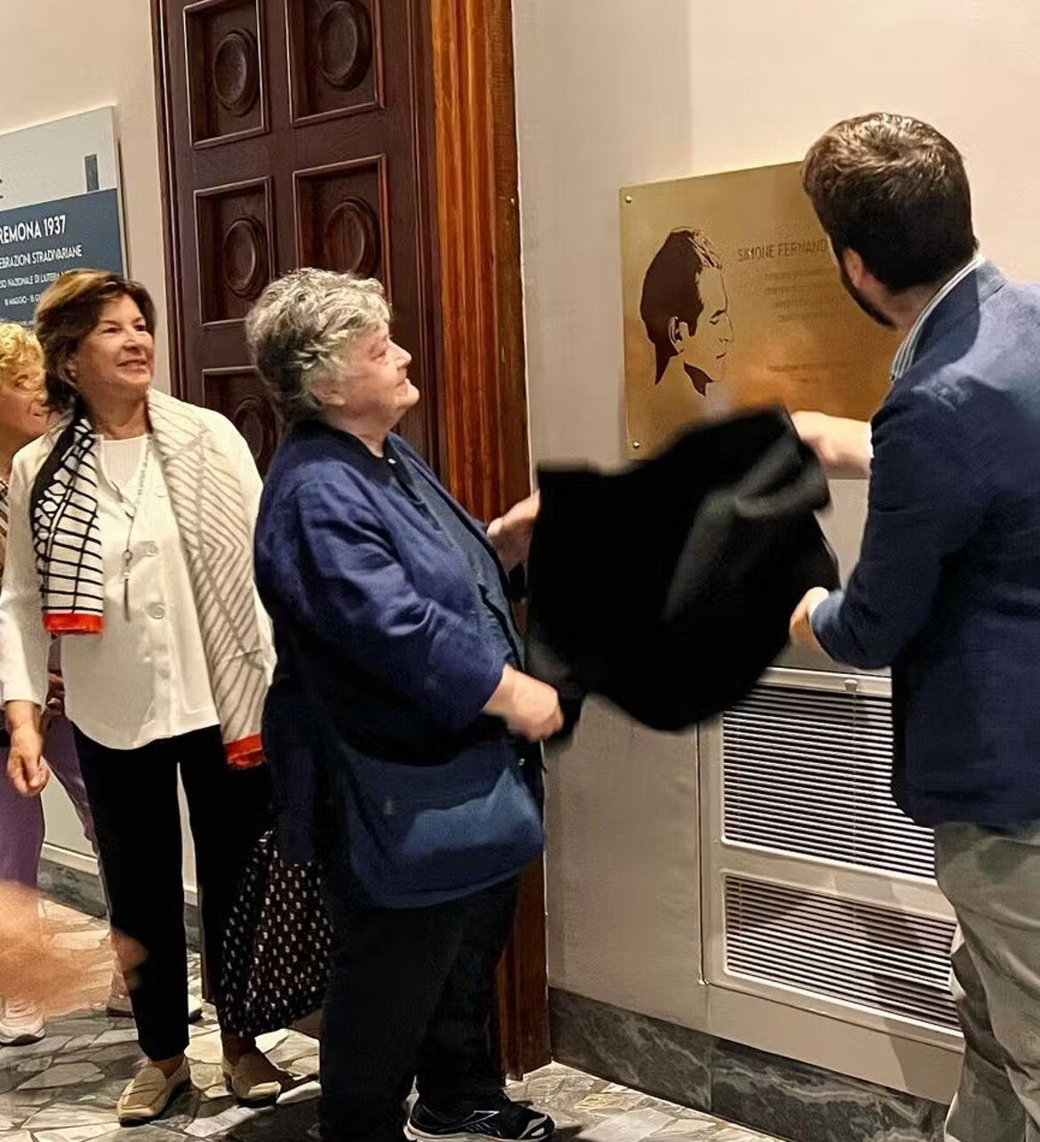 70fb3a35-2450-449b-9ba8-1be7b92919d3