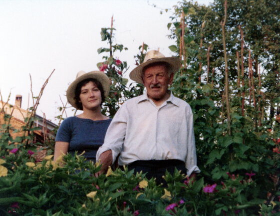 67984459-b791-4da1-8ad1-d52a45a6606a