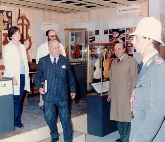 650f2efc-76a1-4cf1-ae63-beb9a99cf7be