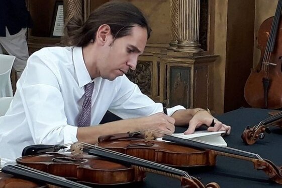 e1424bc2-0502-4f26-932e-bca5c25c640d