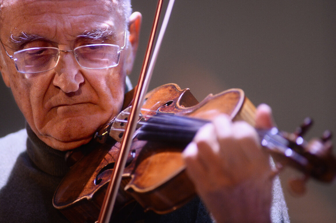 ce259f9e-6b87-4c99-88c9-4e2187bc17b3