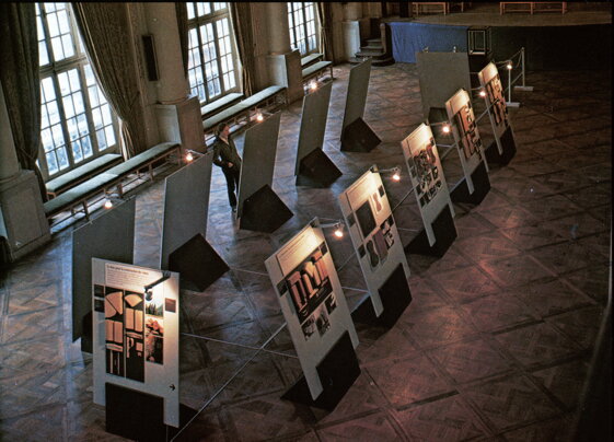 20df9178-954b-4b4b-bd71-9688ef2bc705