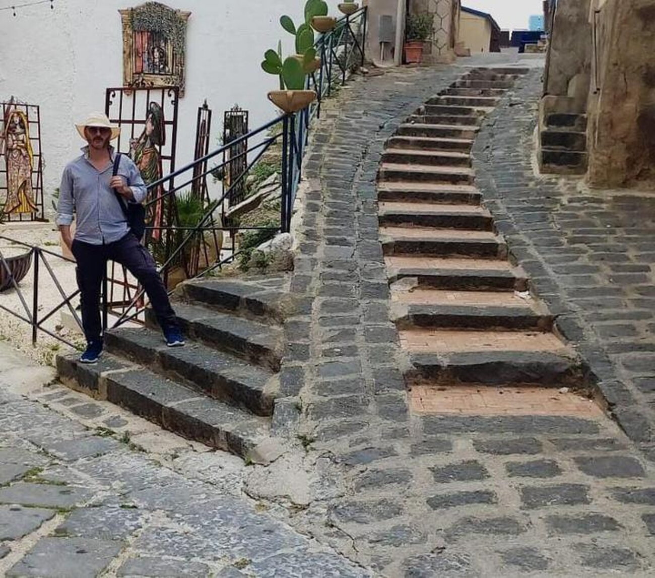 d967c9b9-4be8-44eb-b3e2-f4b1d008d862