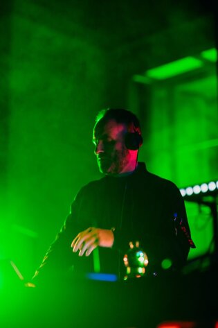 whatsapp image 2025-11-15 at 18.23.06.jpeg