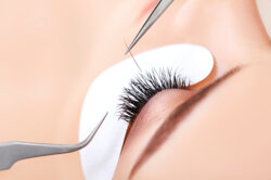 505587327-woman-eye-with-long-eyelashes-eyelash-extension 505587327-woman-eye-with-long-eyelashes-eyelash-extension