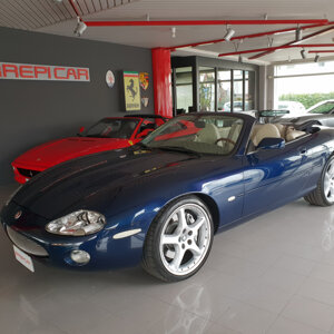 Jaguar XKR CONVERTIBLE