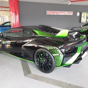 Lamborghini Huracan STO