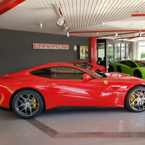 Ferrari F12 BERLINETTA