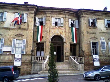comune_bra_bandiere_01