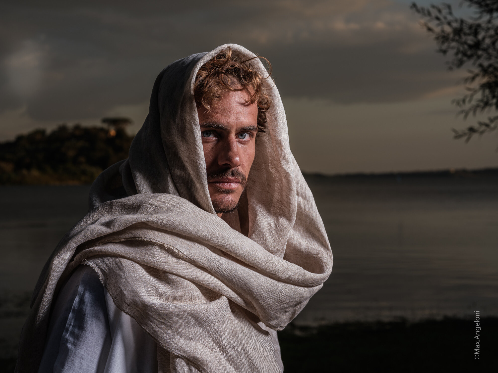 Tra fede e Storia Tra fede e Storia