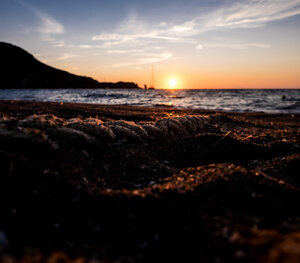 eyJpdCI6IiJ9 eyJpdCI6IiJ9