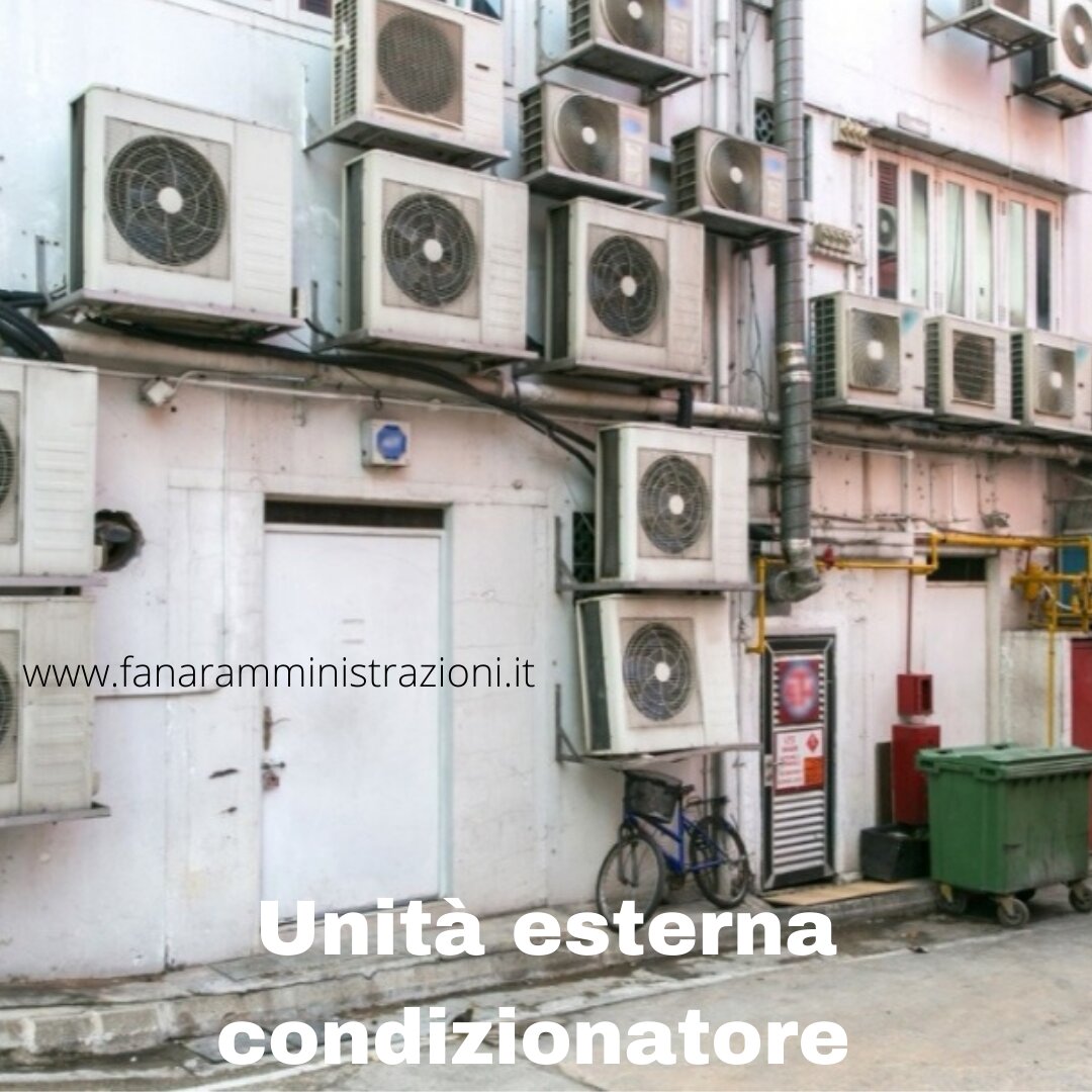 Installazione unit&agrave; esterna condizionatore sul balcone