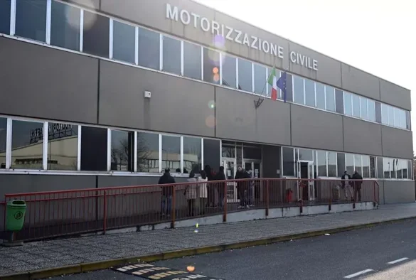 la-motorizzazione-civile-di-brescia-in-via-grandi la-motorizzazione-civile-di-brescia-in-via-grandi