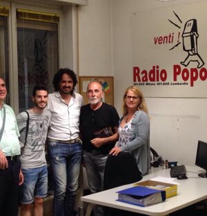 Negli studi di Radio Popolare a Milano con Giuliano Nava, Maya Erika e Giorgio Fico Piazza