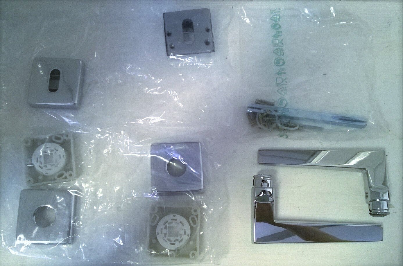 Come sostituire la maniglia di una porta? Come sostituire la maniglia di una porta?