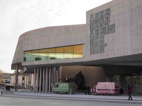 1a3b983d-46d5-40f4-8cf9-24aa3e30c24b