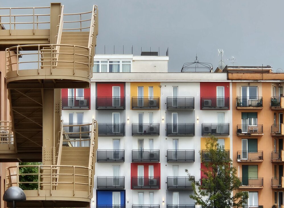 dimeore - real estate specialist.jpeg dimeore - real estate specialist.jpeg