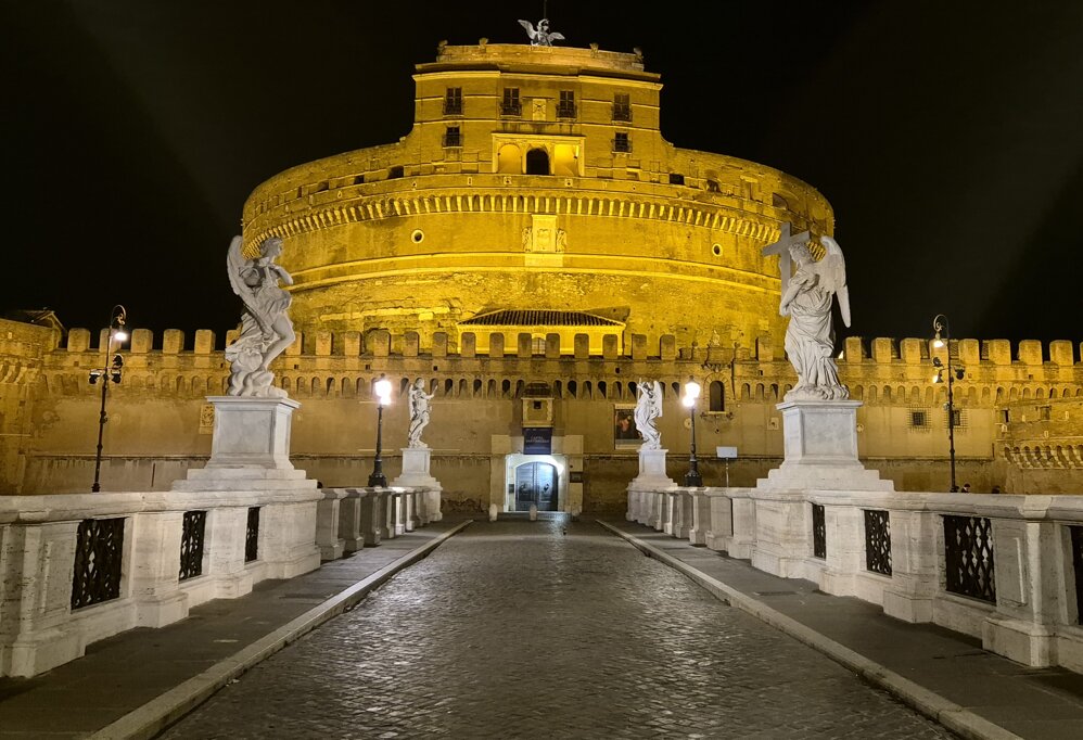 dimeore - real estate specialist.jpeg dimeore - real estate specialist.jpeg