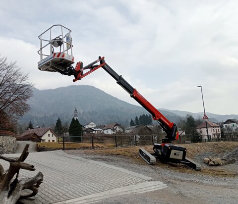 cc3b7d40-5142-4e68-8d93-62f2ca19f219