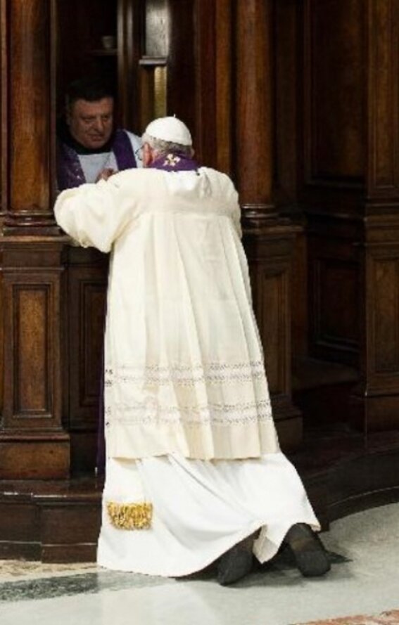 papa-si-confessa