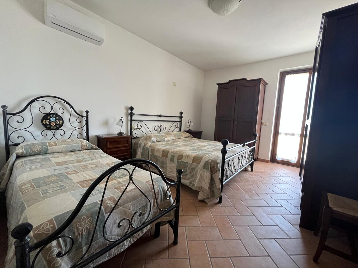 d17288e8-26ed-439c-80a7-9e899c20b890