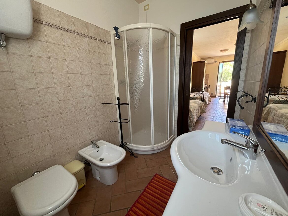 5ae8aa0e-2cf0-4b97-bab4-44eb3c18d754