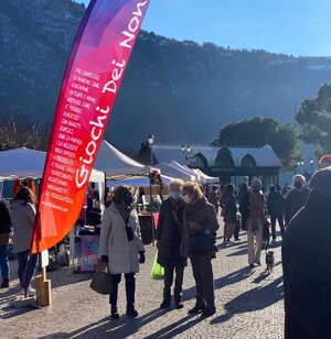 percorso ludico culturale dei Giochi dei Nonni con giochi in legno della tradizione popolare