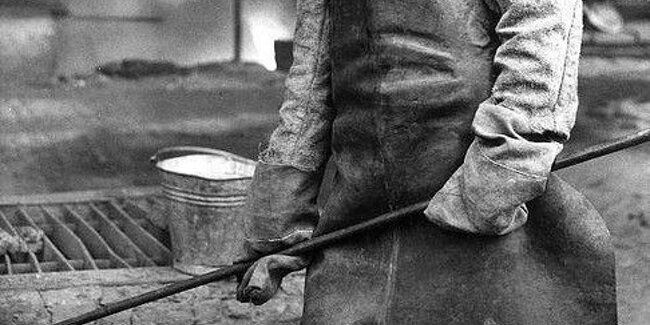 PPE Personal Protection Equipment Following the current laws, we combine the right PPE in compliance with risk assessment results