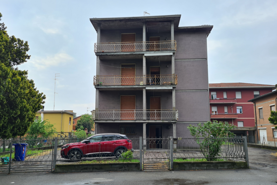 e704a5b6-36b9-42b1-81ed-5156004891c9