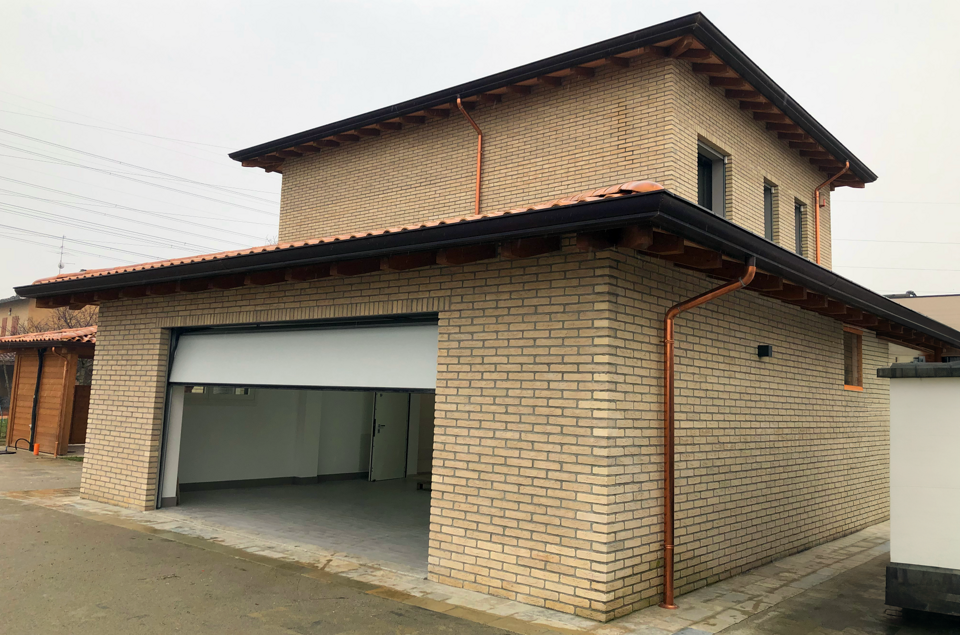 16733c65-894d-42f0-bbfd-eedffdee21f2