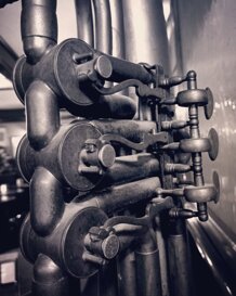 7b62f950-7494-4881-bedd-664d398d6c32