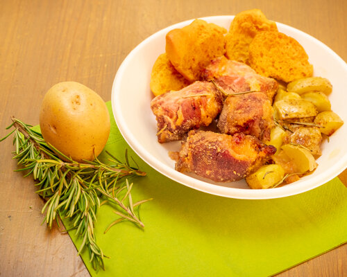 moi-moi_focaccia-cicoria.jpeg moi-moi_focaccia-cicoria.jpeg