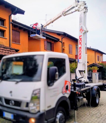 piattaforma per pulizia gronde