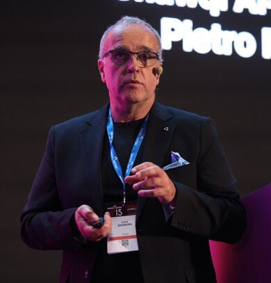 iaco6590.jpeg iaco6590.jpeg