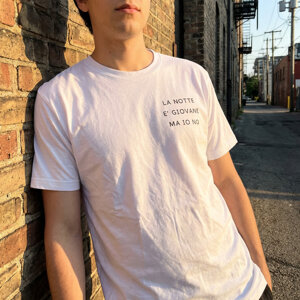 tshirt-la-notte-e-giovane-ma-io-no