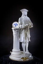 scultura-re-carlo-di-borbone-in-porcellana-biscuit