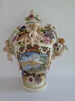 vaso-in-porcellana-di-capodimonte-vedute-di-napoli-allalba-e-giorno-con-putti-ispirato-dallalta-moda