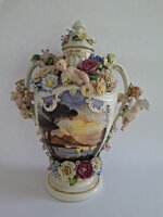 vaso-in-porcellana-di-capodimonte-vedute-di-napoli-allalba-e-giorno-con-putti-ispirato-dallalta-moda