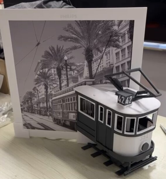 lampada tram.jpeg