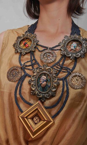 Anima Mundi scultura di nodi in macramè realizzata a mano a Venezia