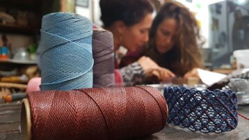 de2db052-32d0-41f4-bce1-e5472624c804