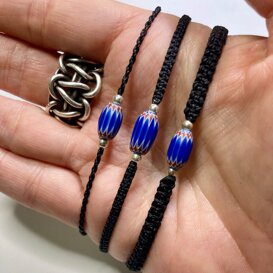 Rosetta bracciale unisex con perle veneziane antiche in vetro