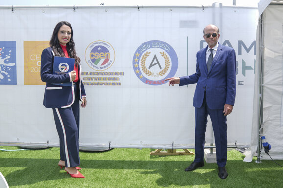 80ef596c-67cb-413e-94ad-0908b7e76c74 80ef596c-67cb-413e-94ad-0908b7e76c74