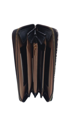 portafoglio-in-ecopelle-con-logo-roncato-in-evidenza