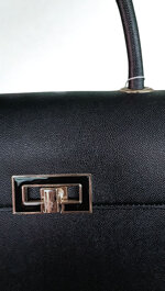 borsa-chris-bella-dubai