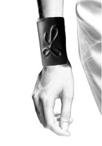 nefertiti-con-iniziale